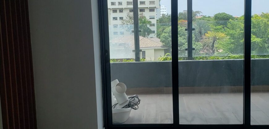 Elegante Torre de Apartamentos en La Esperilla con Vista al Mar